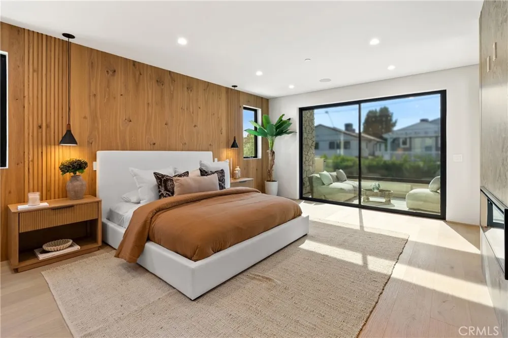 4329 Farmdale Avenue Studio City, CA 91604