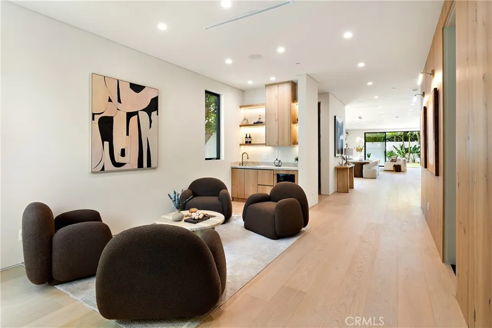 4329 Farmdale Avenue Studio City, CA 91604