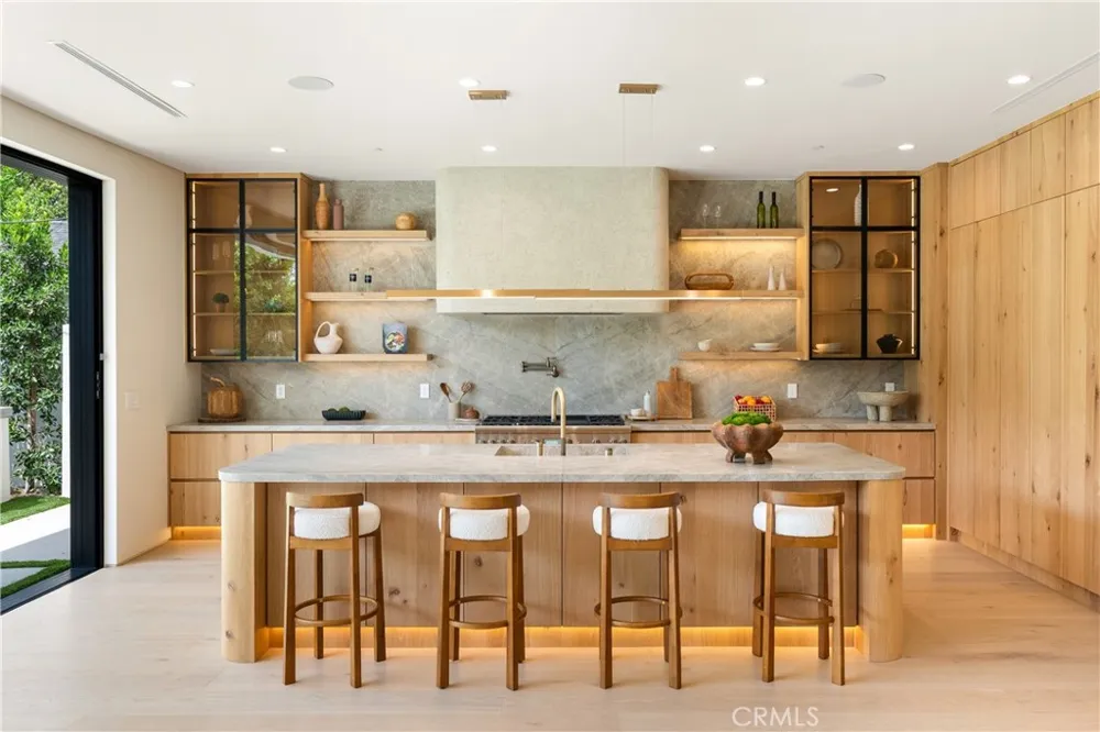 4329 Farmdale Avenue Studio City, CA 91604