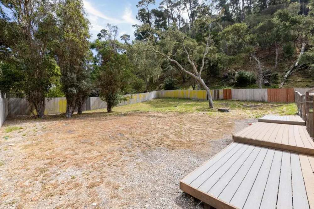 25455 Canada Valley Drive Carmel, CA 93923