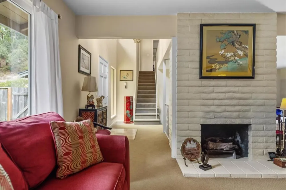 25455 Canada Valley Drive Carmel, CA 93923