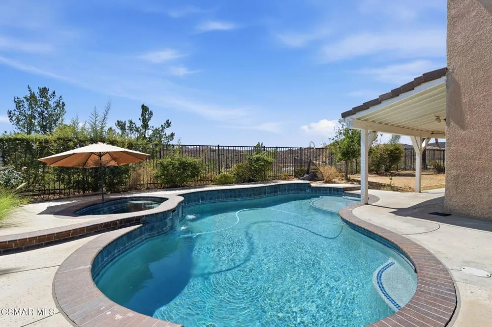28318 Milbrook Place Castaic, CA 91384