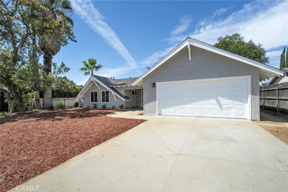 675 Palo Alto Avenue Beaumont, CA 92223