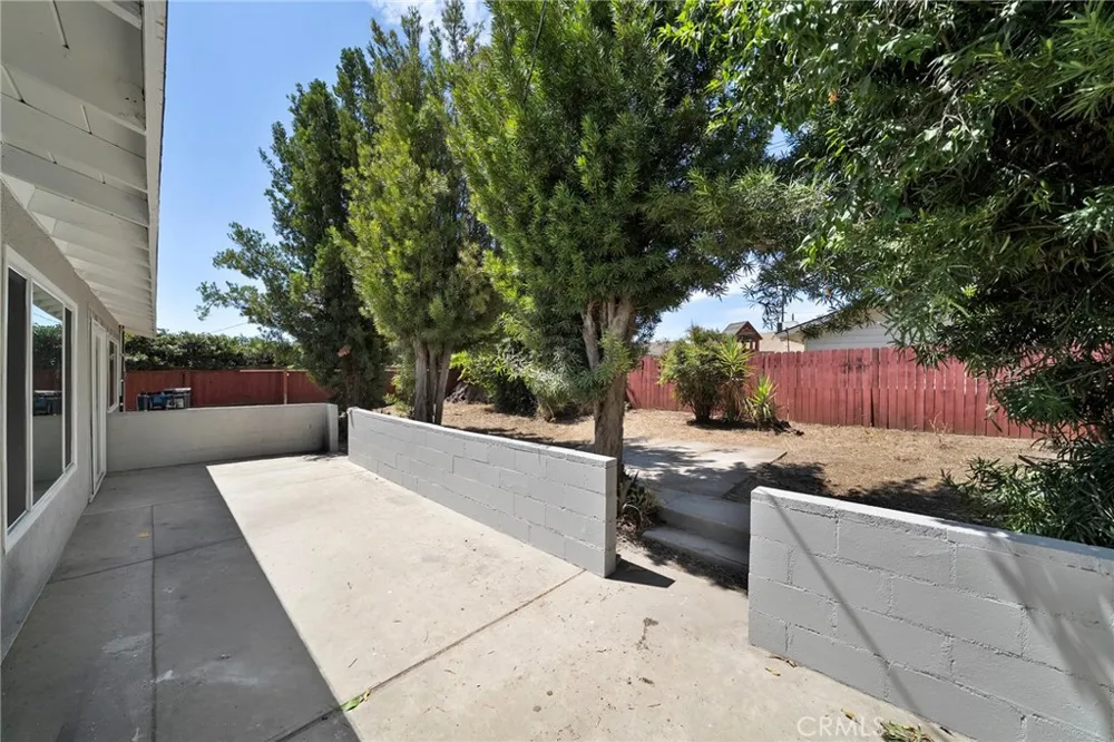 675 Palo Alto Avenue Beaumont, CA 92223