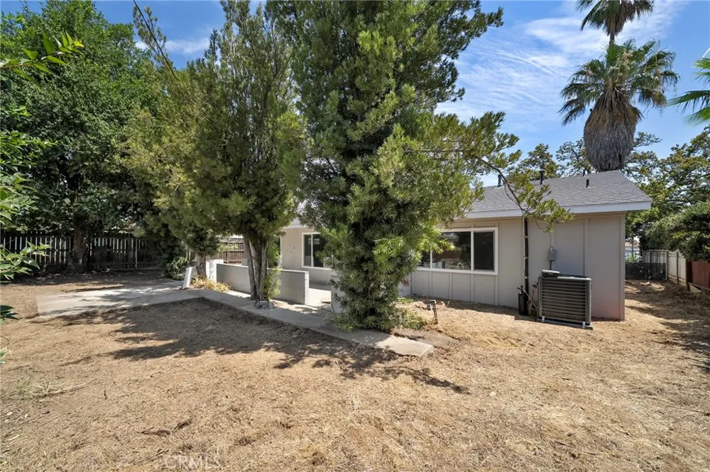 675 Palo Alto Avenue Beaumont, CA 92223