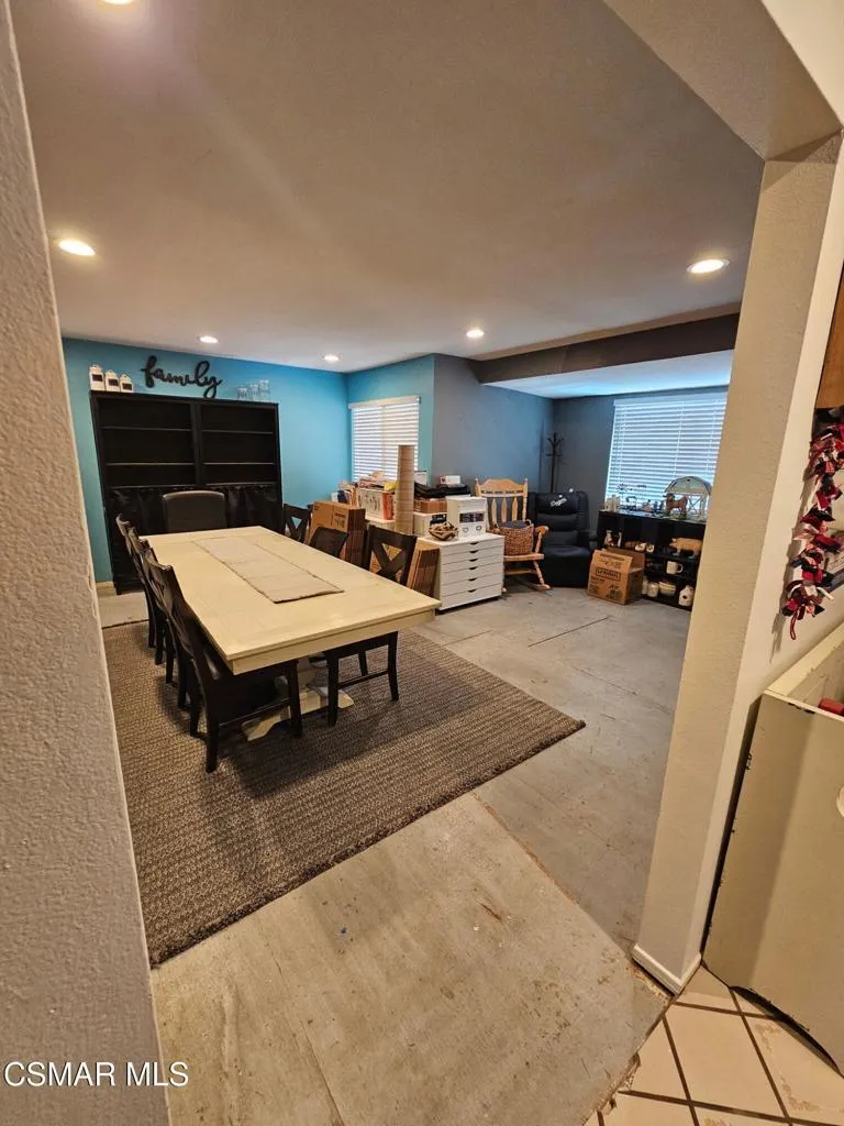 1287 Nonchalant Drive Simi Valley, CA 93065