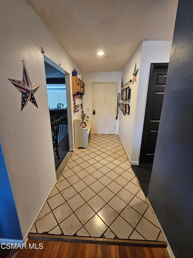 1287 Nonchalant Drive Simi Valley, CA 93065