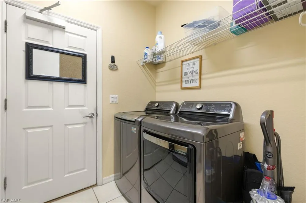 2115 Grove Drive Naples, FL 34120