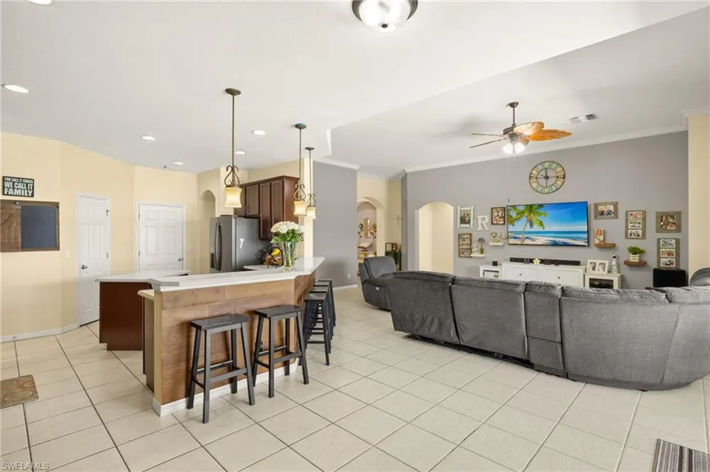 2115 Grove Drive Naples, FL 34120