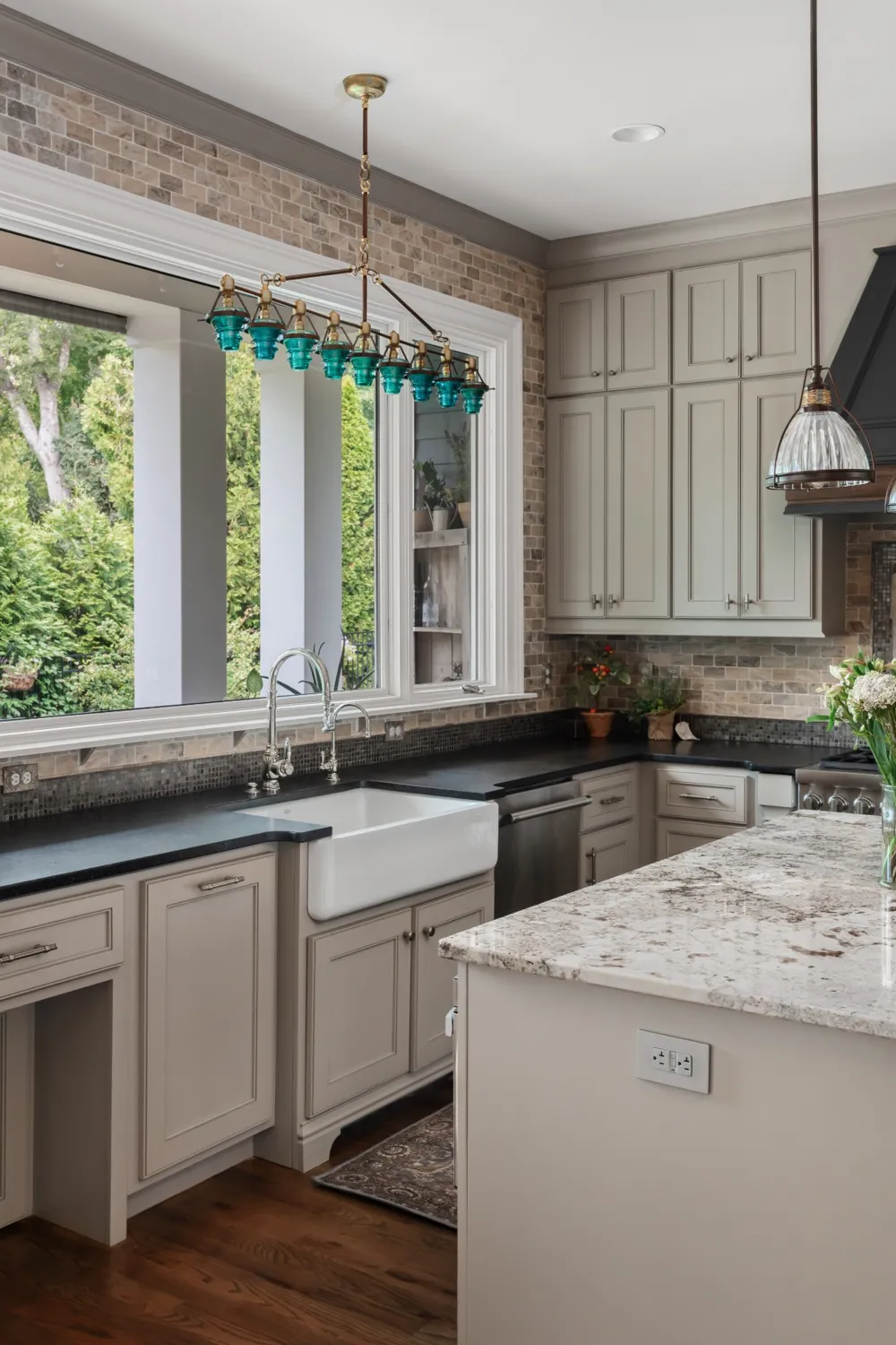 312 Ledgelawn Ct Franklin, TN 37064