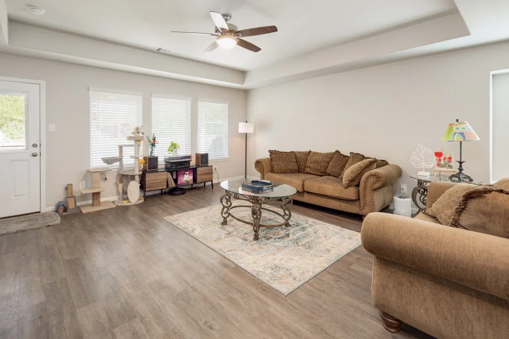 947 Harper Lane Bryan, TX 77803