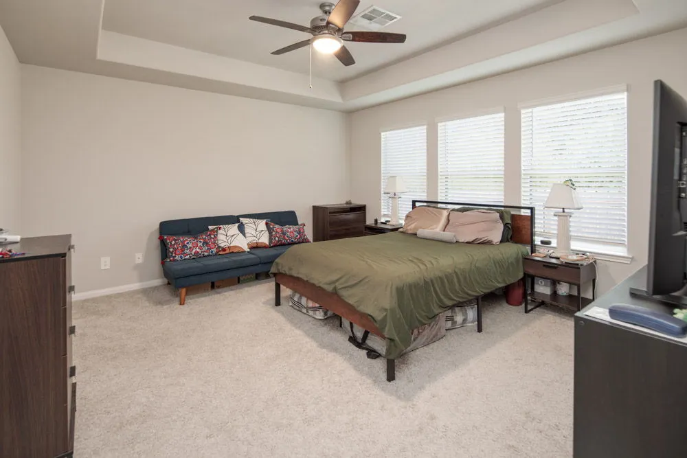 947 Harper Lane Bryan, TX 77803