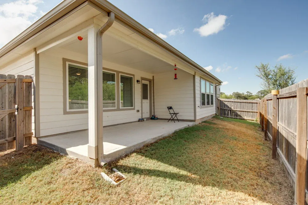 947 Harper Lane Bryan, TX 77803