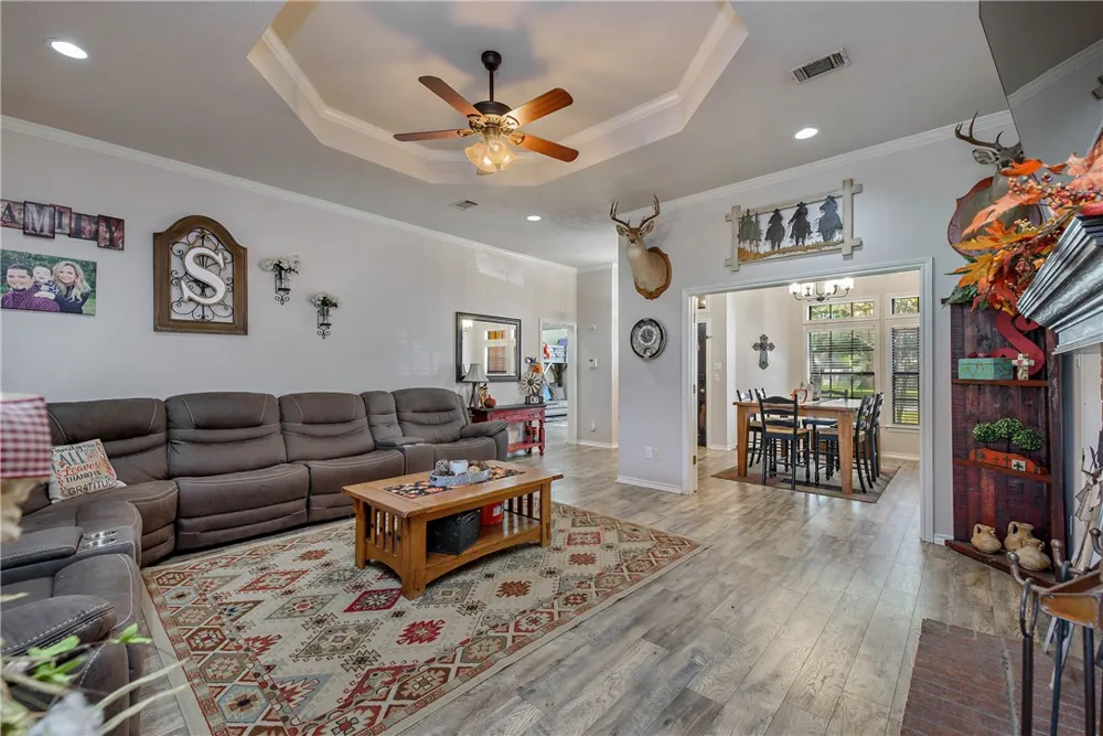 5705 Timberton Drive Bryan, TX 77802