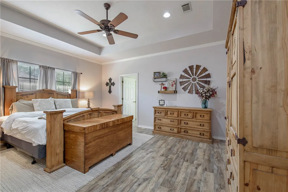 5705 Timberton Drive Bryan, TX 77802
