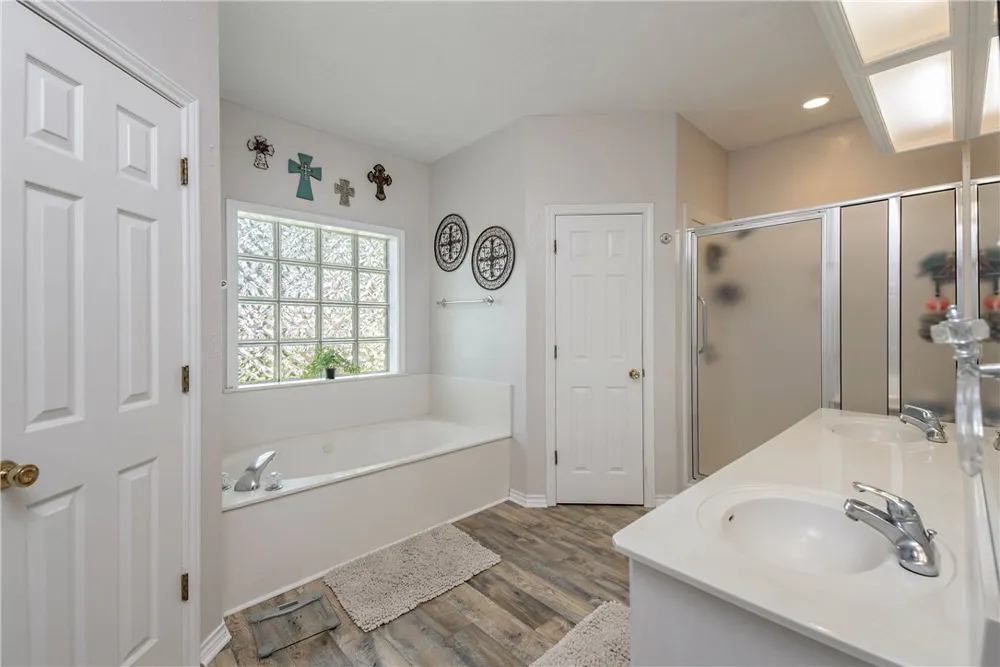 5705 Timberton Drive Bryan, TX 77802