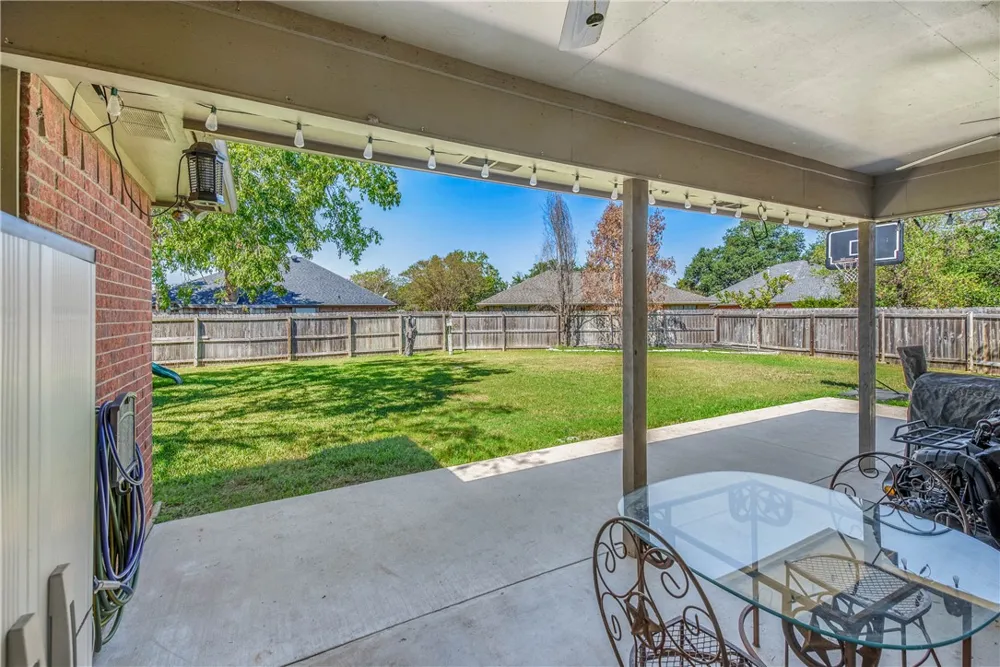 5705 Timberton Drive Bryan, TX 77802
