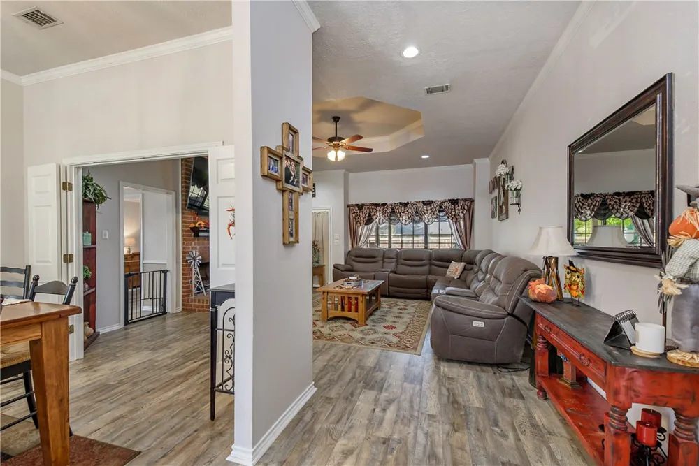 5705 Timberton Drive Bryan, TX 77802