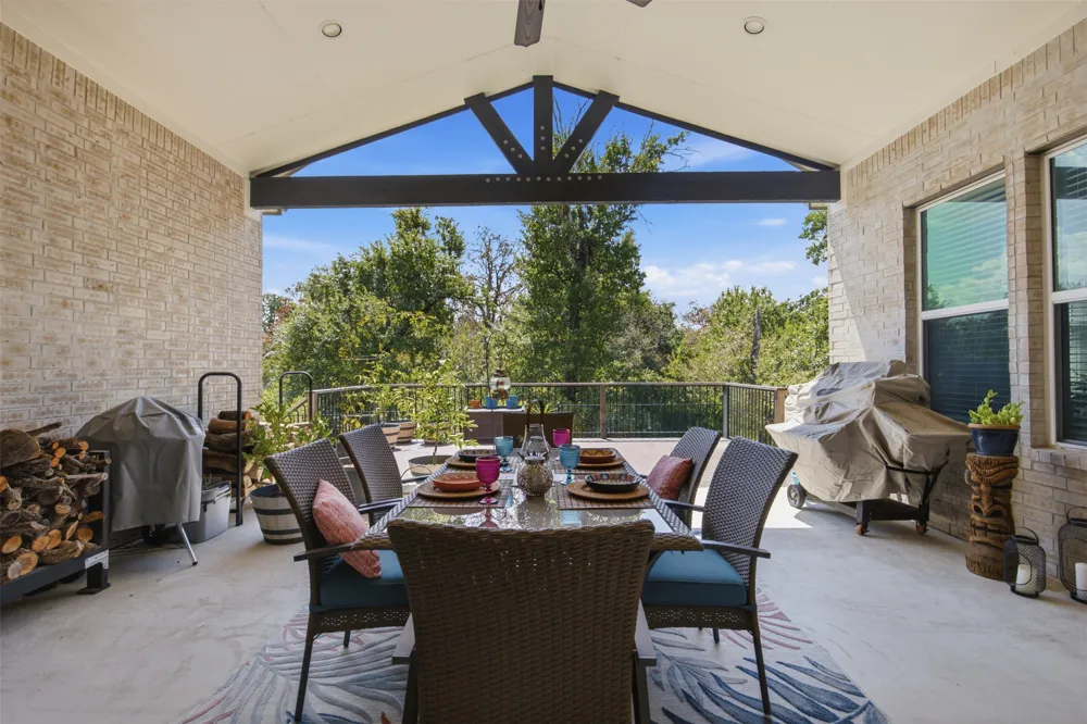 501 Great Lawn Cove Liberty Hill, TX 78642
