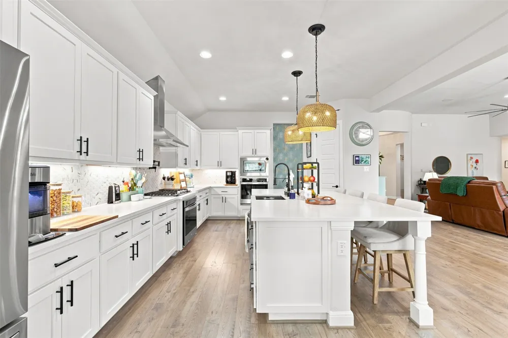 501 Great Lawn Cove Liberty Hill, TX 78642