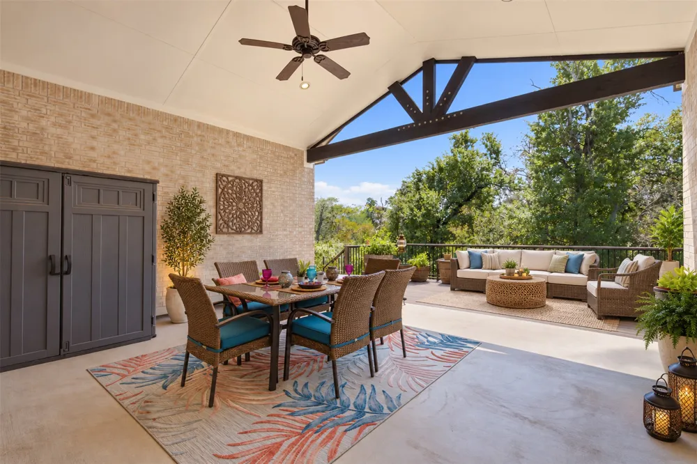 501 Great Lawn Cove Liberty Hill, TX 78642
