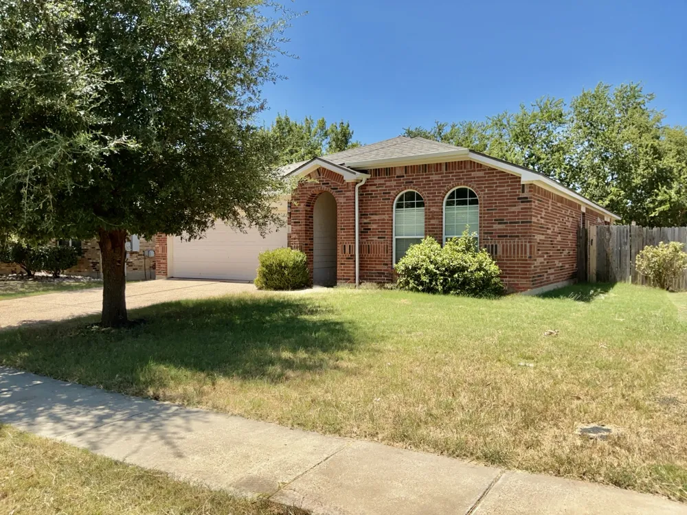 789 Kingfisher Lane Leander, TX 78641