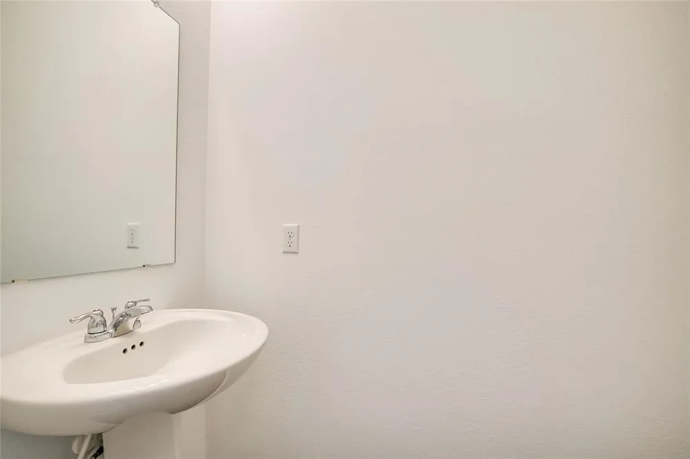 140 Joe Kidd Lane Jarrell, TX 76537