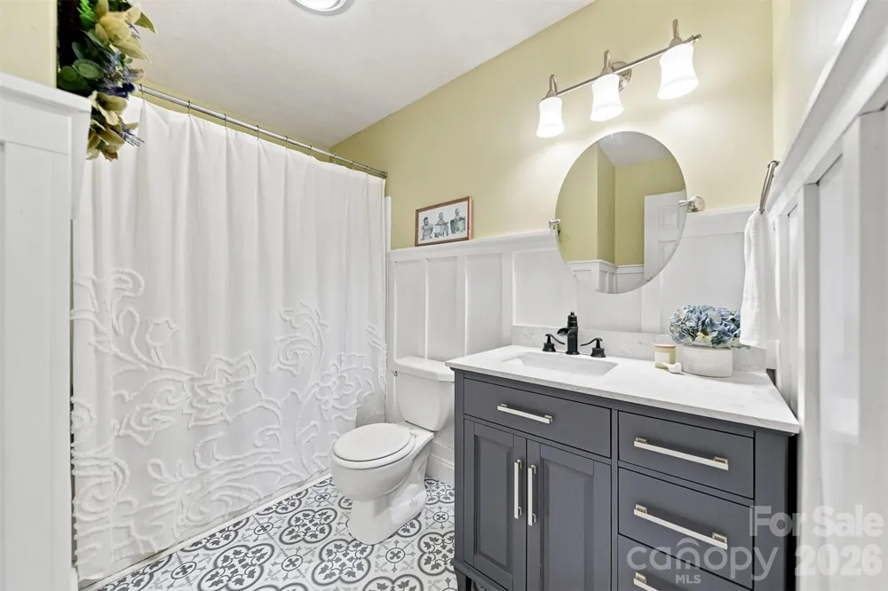 2219 36th Avenue NE Hickory, NC 28601