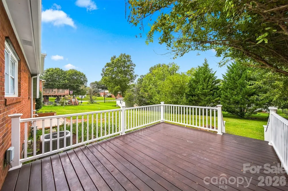 2219 36th Avenue NE Hickory, NC 28601