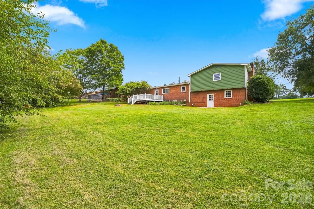 2219 36th Avenue NE Hickory, NC 28601