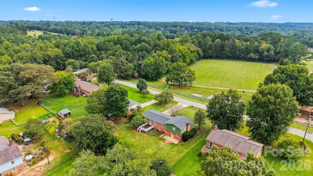 2219 36th Avenue NE Hickory, NC 28601