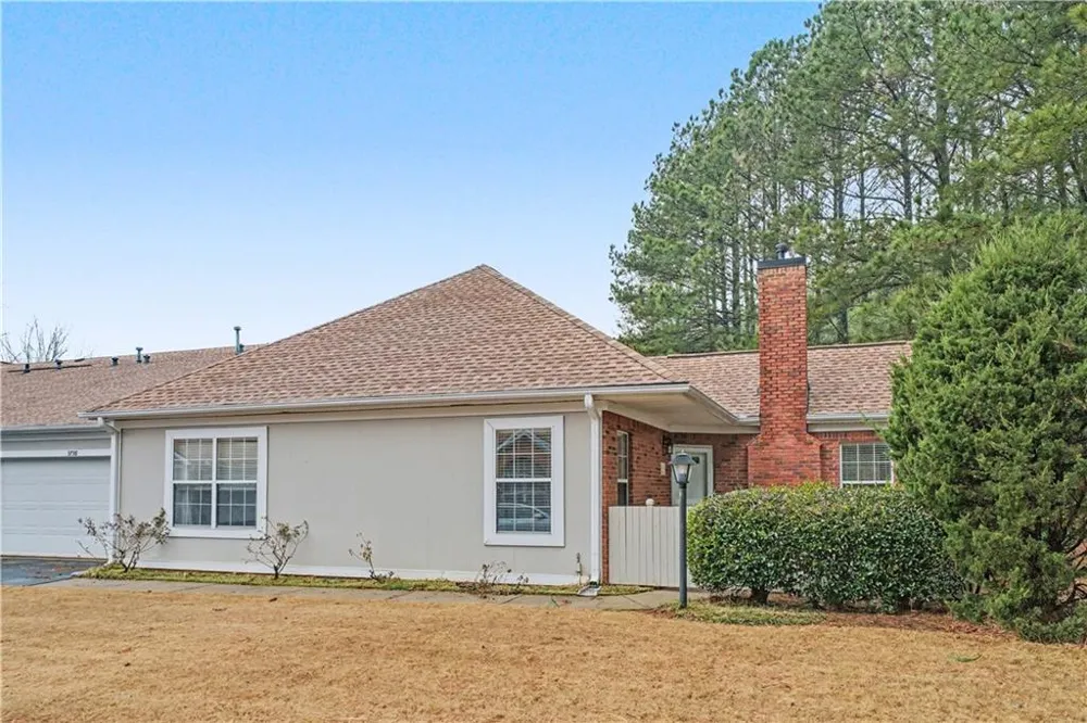3758 NW Vineyards Lake Circle NW #8 Kennesaw, GA 30144