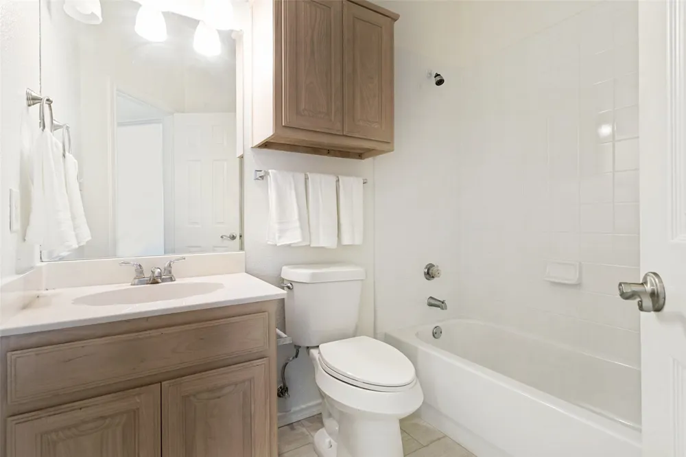 513 Creek Court Lewisville, TX 75067