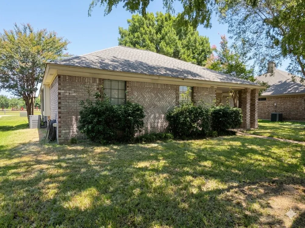 2401 Cortland Circle Rowlett, TX 75088