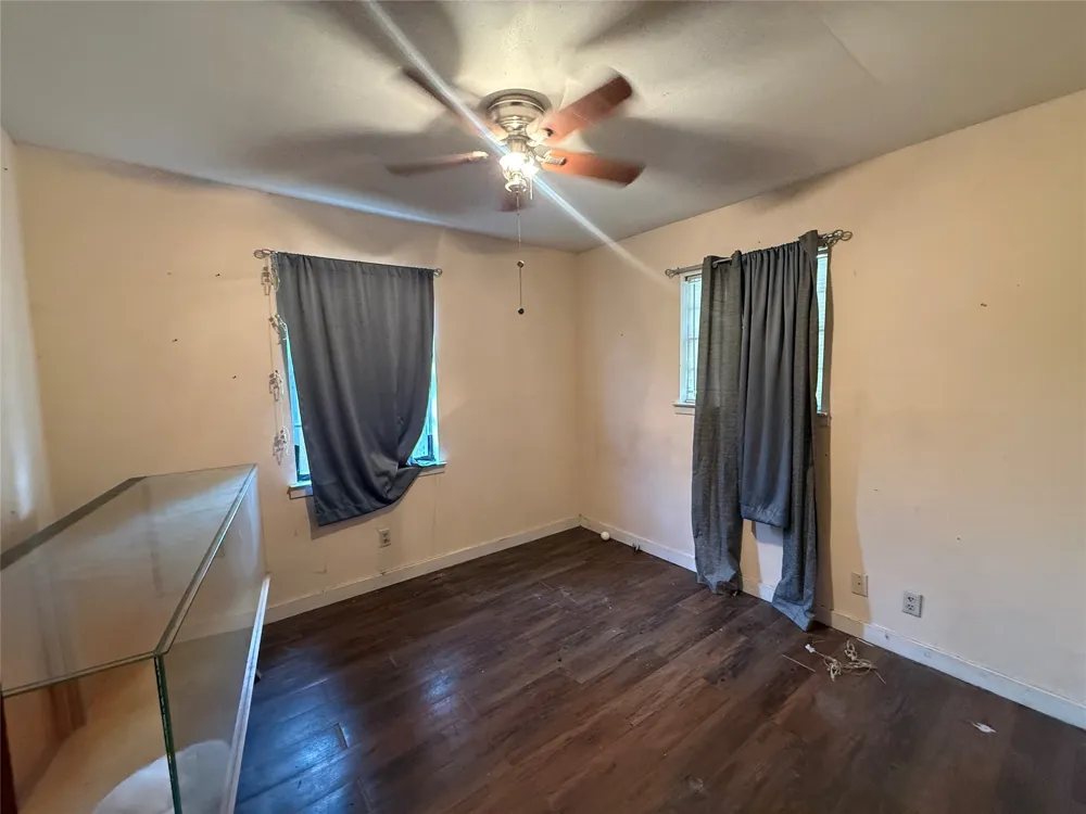 201 Waikiki Trail Tool, TX 75143