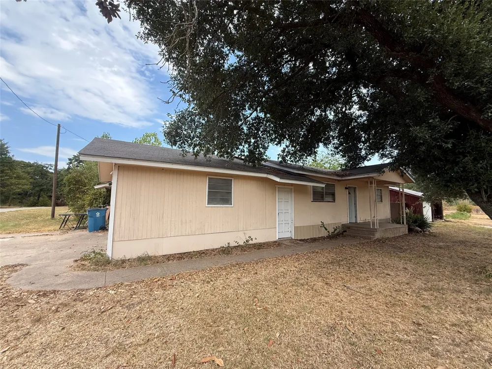 201 Waikiki Trail Tool, TX 75143