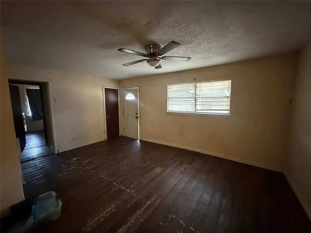 201 Waikiki Trail Tool, TX 75143