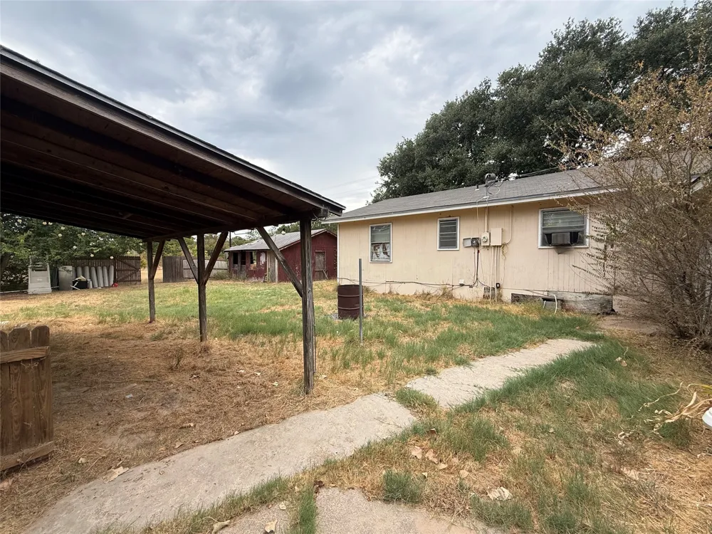 201 Waikiki Trail Tool, TX 75143