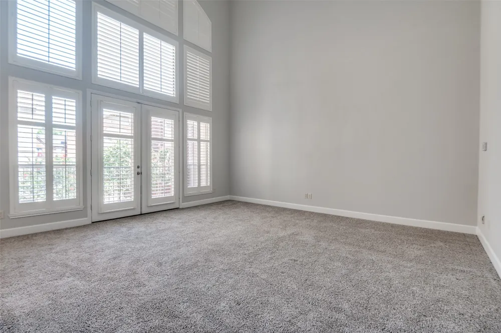 909 City Side Lane Dallas, TX 75201