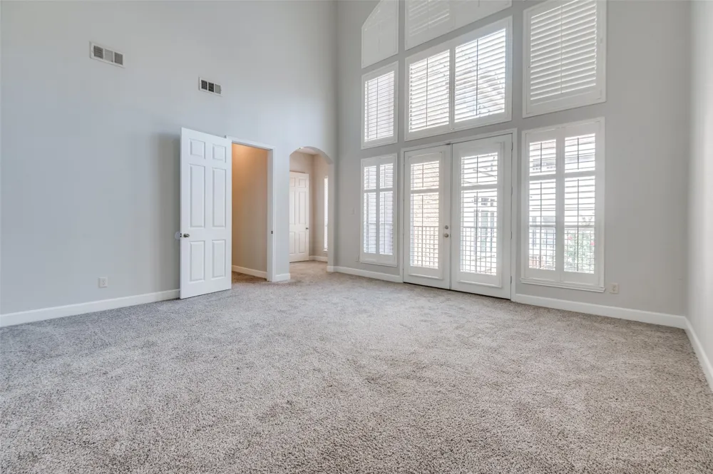 909 City Side Lane Dallas, TX 75201