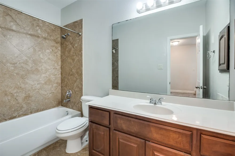 909 City Side Lane Dallas, TX 75201