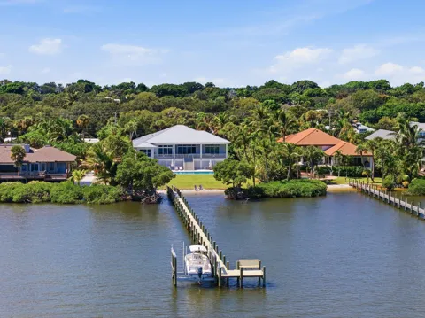 54 S Sewalls Point Road