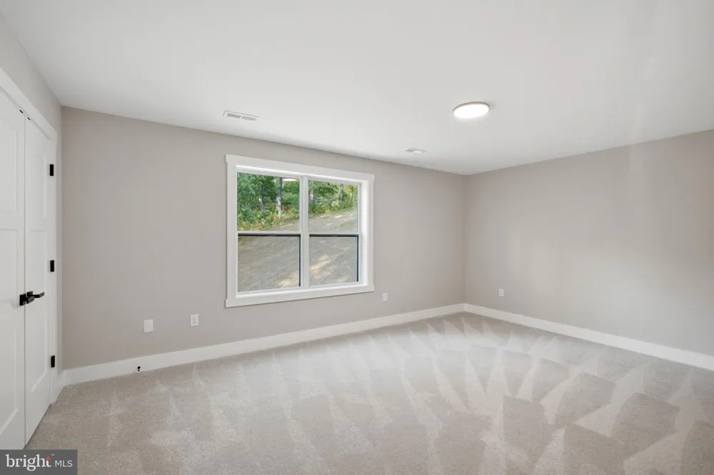 270 COUNTRY ROAD Harpers Ferry, WV 25425