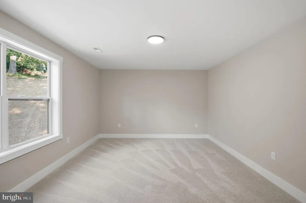 270 COUNTRY ROAD Harpers Ferry, WV 25425