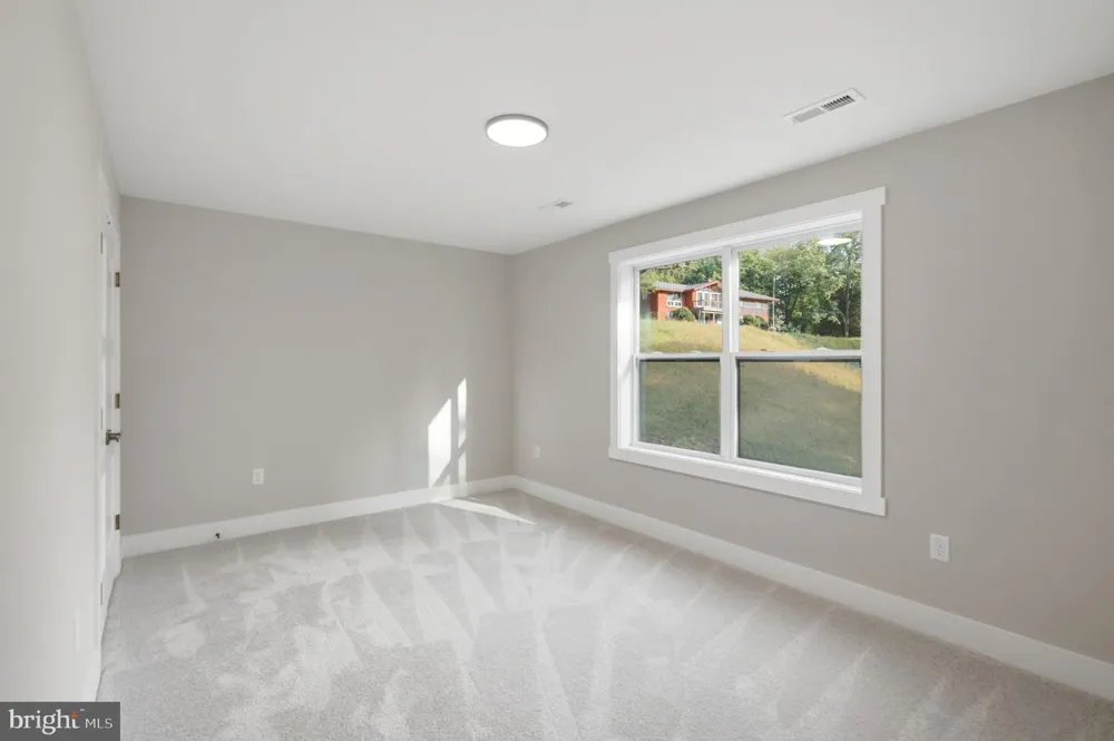 270 COUNTRY ROAD Harpers Ferry, WV 25425