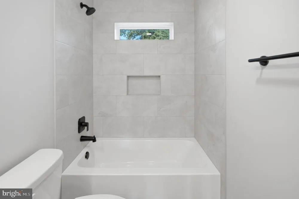 270 COUNTRY ROAD Harpers Ferry, WV 25425