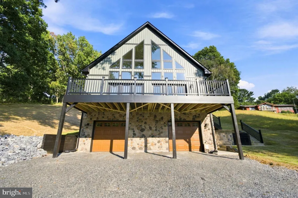 270 COUNTRY ROAD Harpers Ferry, WV 25425