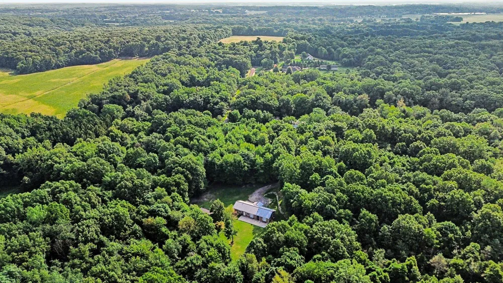 69624 Gumwood Road Niles, MI 49120
