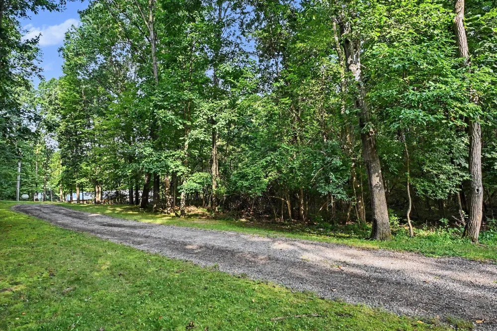69624 Gumwood Road Niles, MI 49120