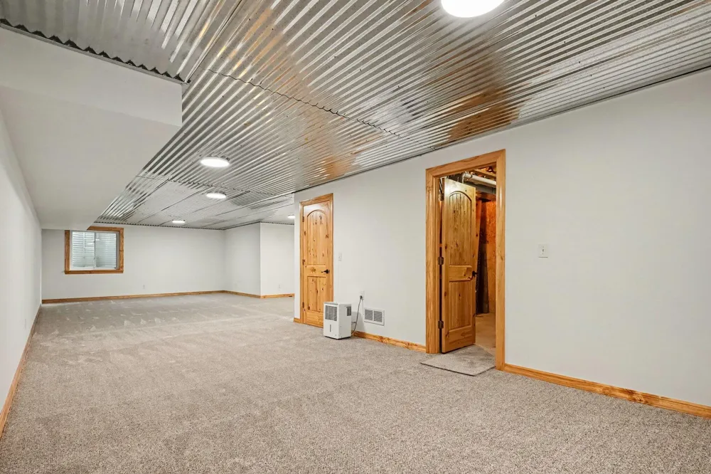 69624 Gumwood Road Niles, MI 49120